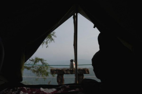Tripmode tent stay